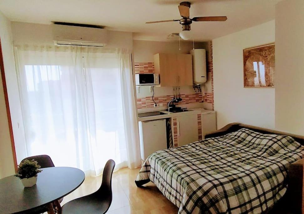 Estudio Con Vista Al Mar A 200 Mts De La Playa เบนัลมาเดนา ภายนอก รูปภาพ