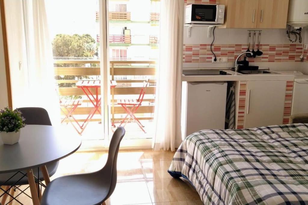 Estudio Con Vista Al Mar A 200 Mts De La Playa เบนัลมาเดนา ภายนอก รูปภาพ
